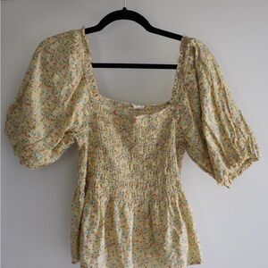 Floral Puff Sleeve Top